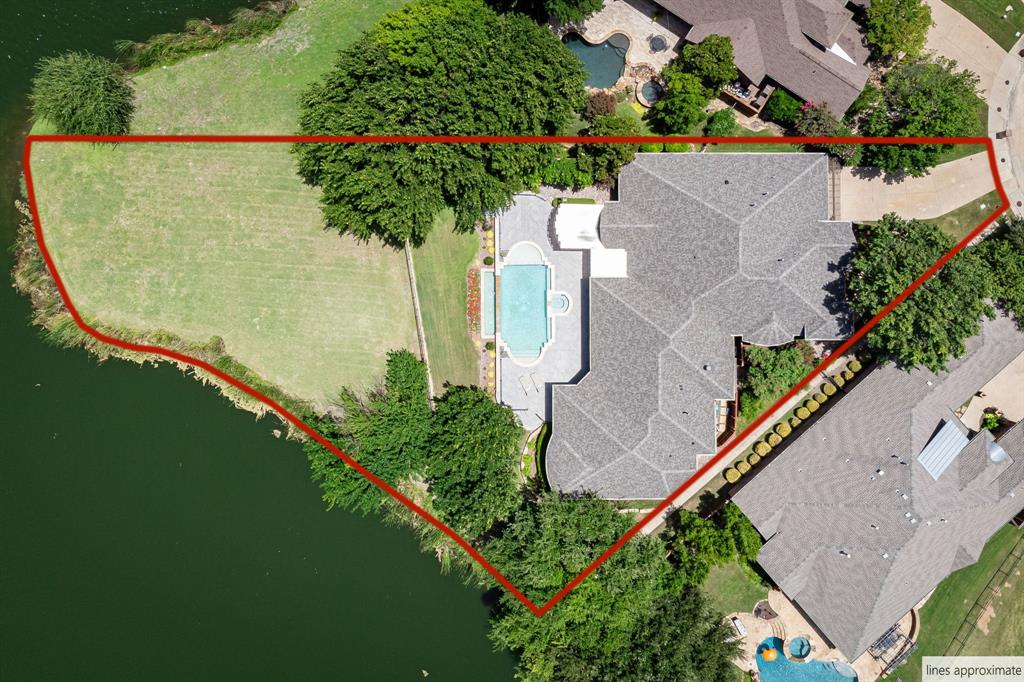 1005 Forest Lake Circle Property Photo 32