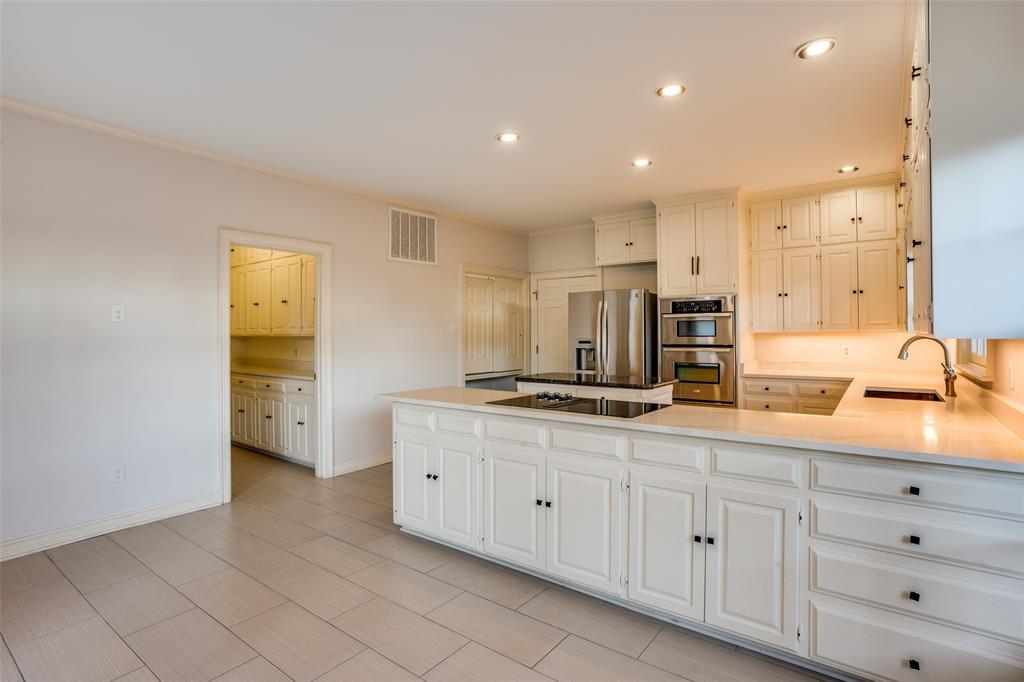 4100 Lovers Lane Property Photo 15