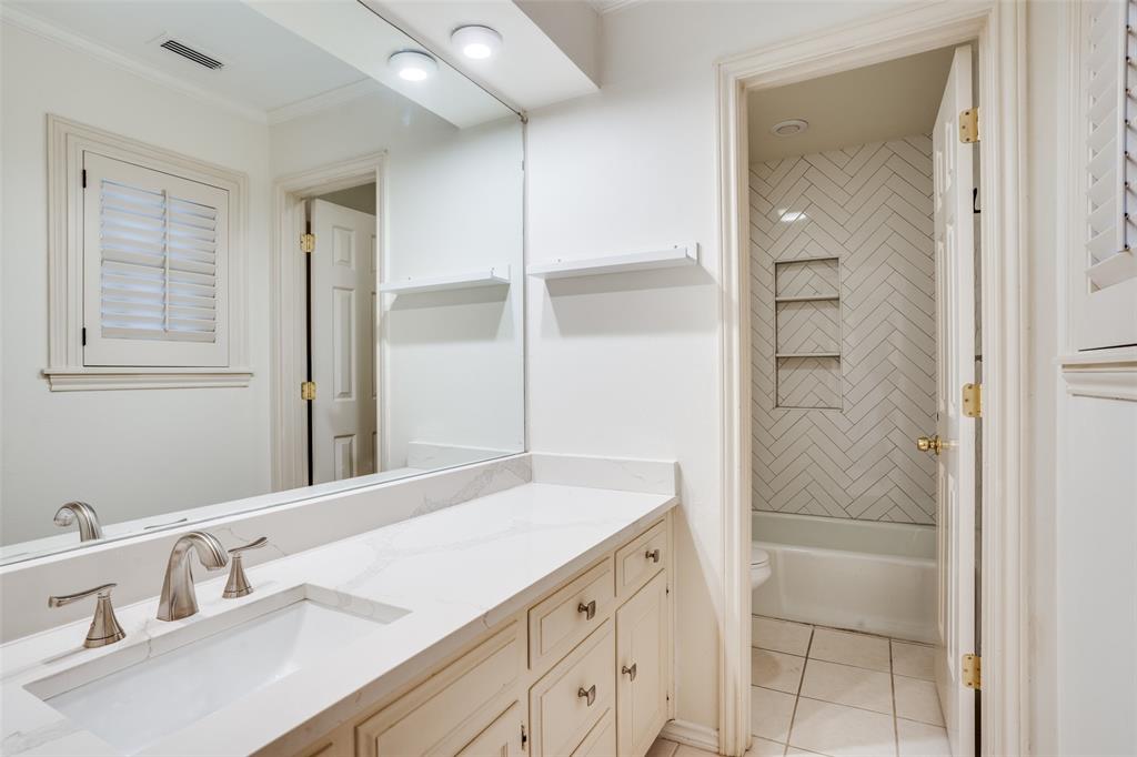4100 Lovers Lane Property Photo 31