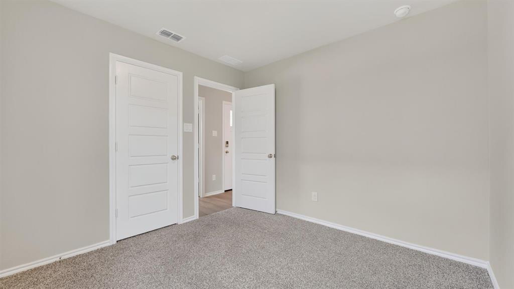814 King's Way Property Photo 22