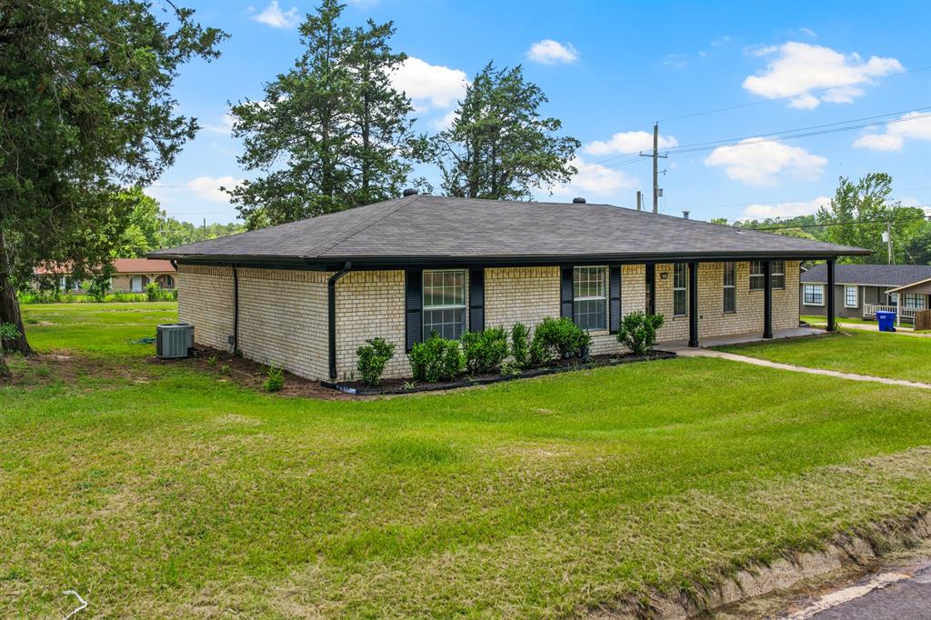 607 W Campbell Road Property Photo 4