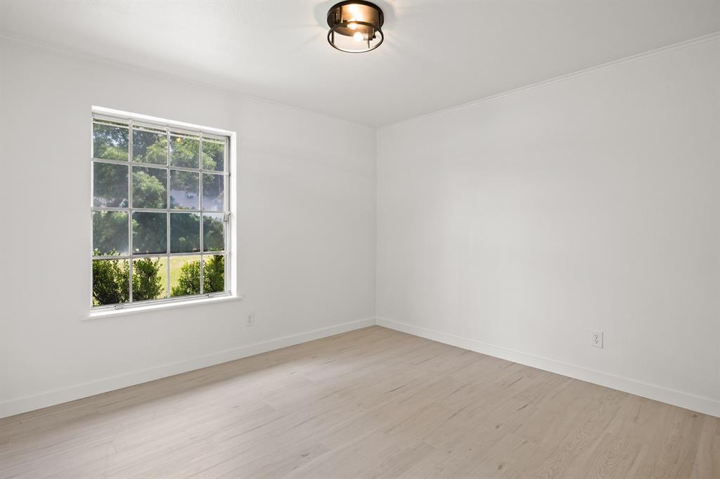 607 W Campbell Road Property Photo 15