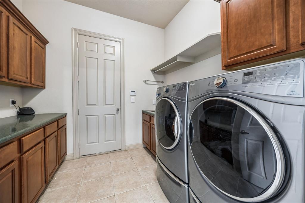 2012 Woodbine Circle Property Photo 35