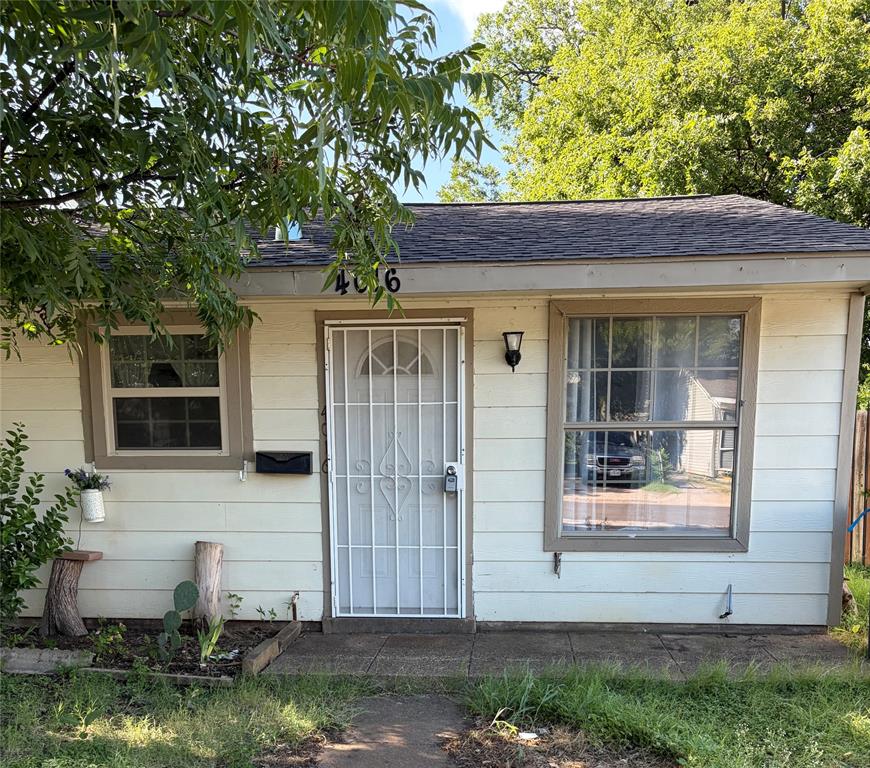 4016 Orlando Court Property Photo 1