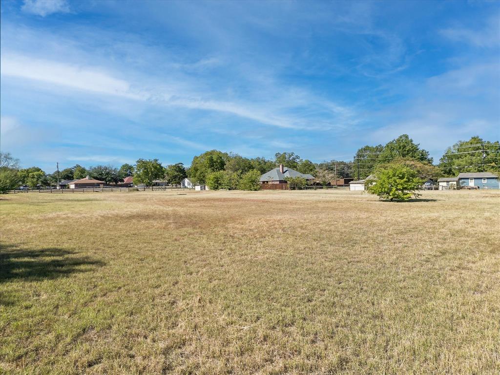 1018 Mockingbird Lane Property Photo 1