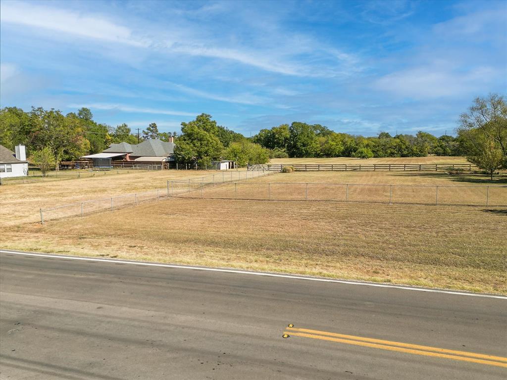 1018 Mockingbird Lane Property Photo 4