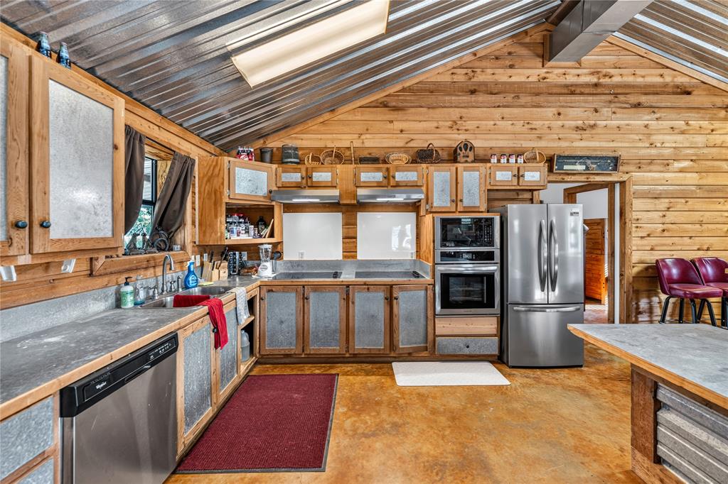 770 County Road 195 Property Photo 17