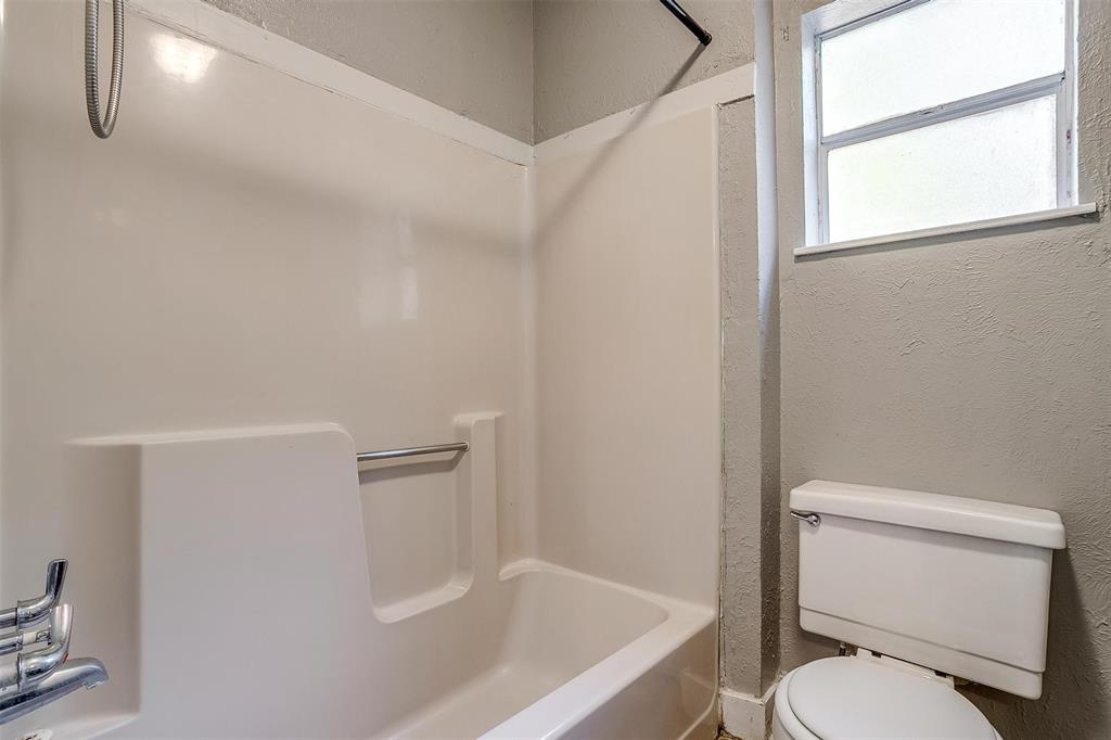 410 W Baylor Street Property Photo 14