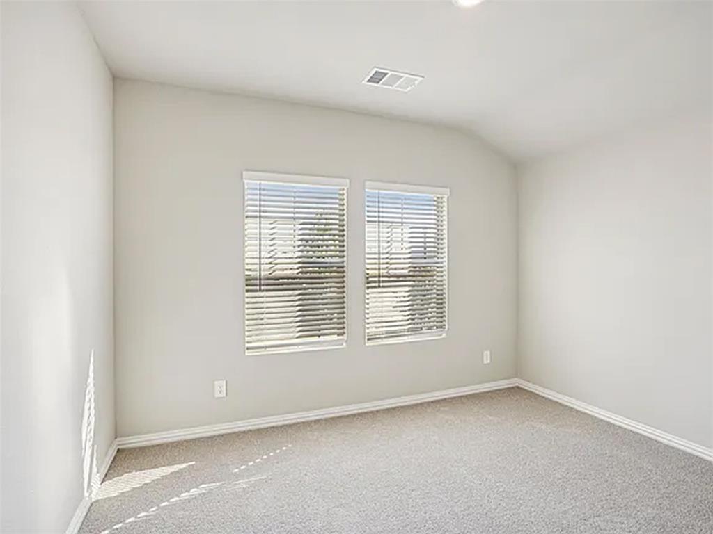 3029 Texoma Boulevard Property Photo 7