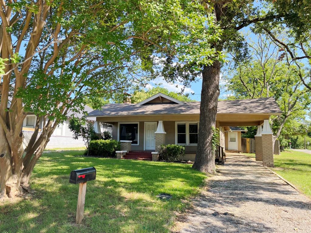 1601 W Bond Street Property Photo 1