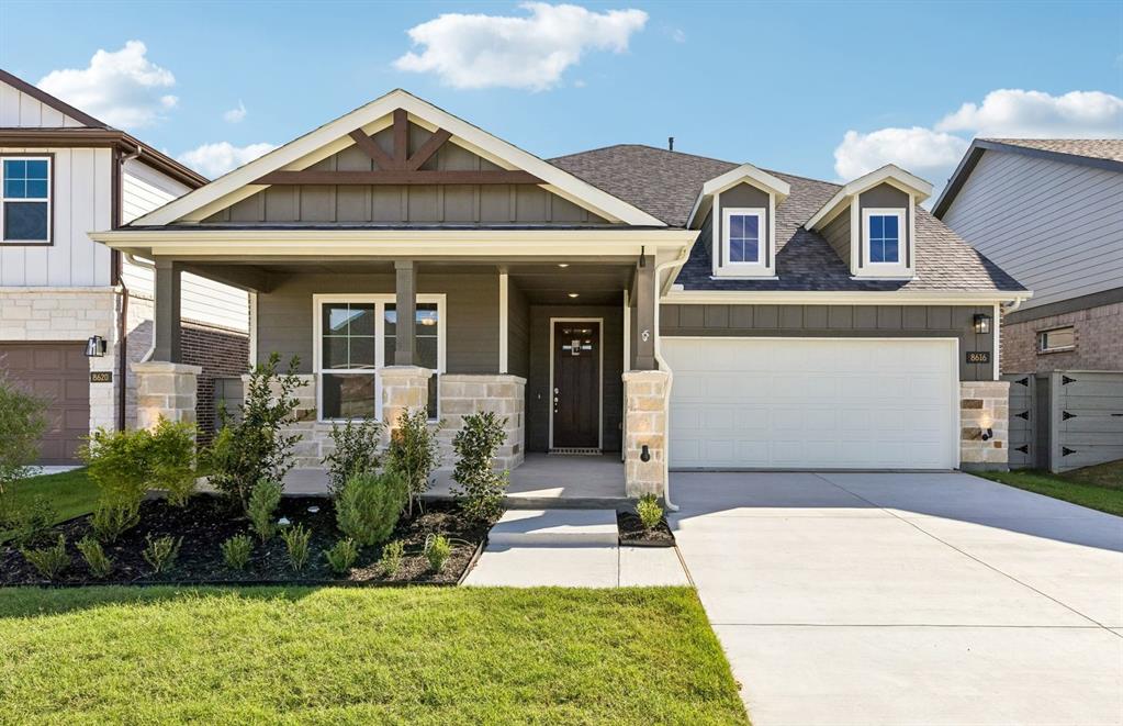 8616 Bur Oak Drive Property Photo 1