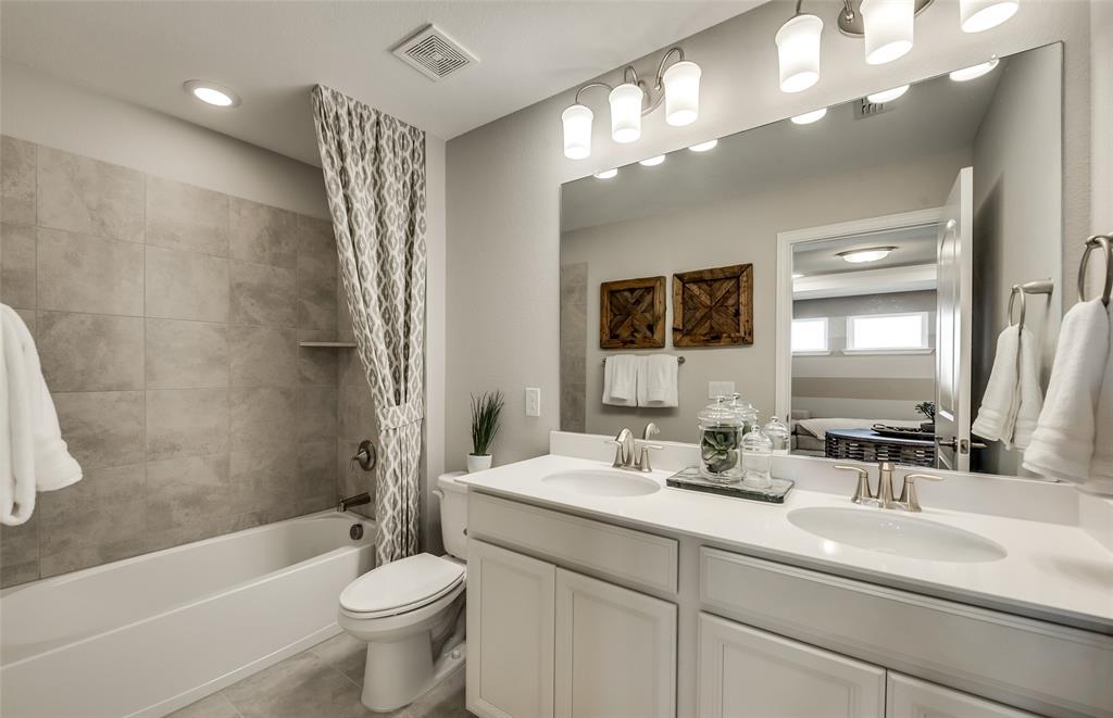 8616 Bur Oak Drive Property Photo 17