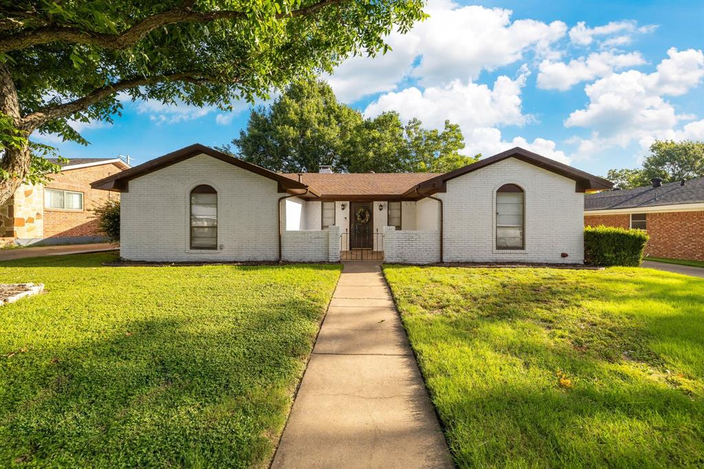 8348 Hillside Drive Property Photo 1