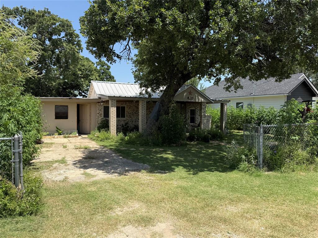 2803 Avenue C Property Photo 1