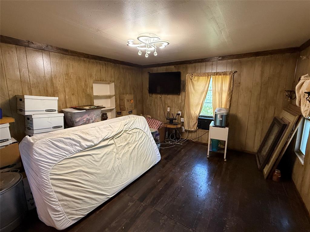2803 Avenue C Property Photo 5
