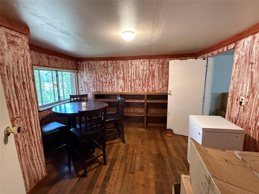 2803 Avenue C Property Photo 7