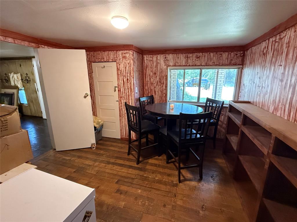 2803 Avenue C Property Photo 8