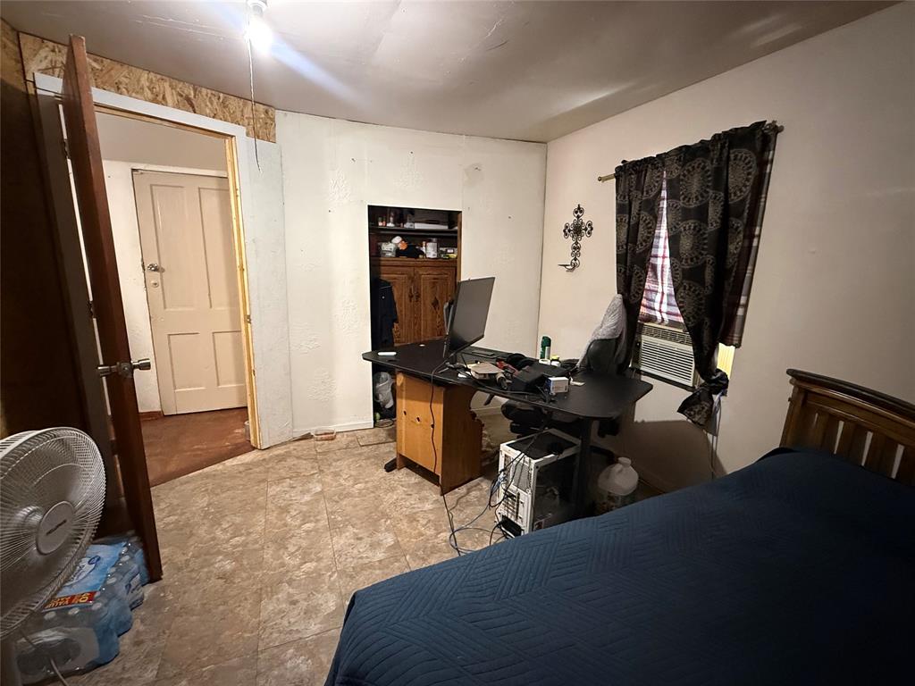 2803 Avenue C Property Photo 12