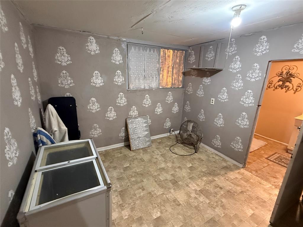 2803 Avenue C Property Photo 13