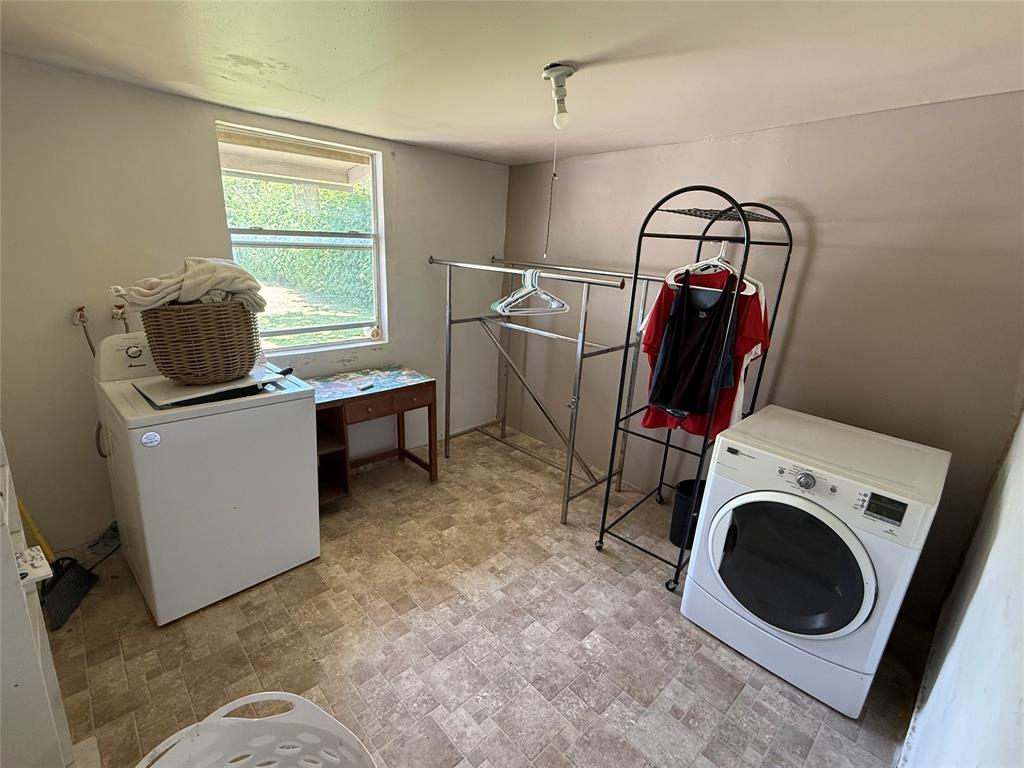 2803 Avenue C Property Photo 17