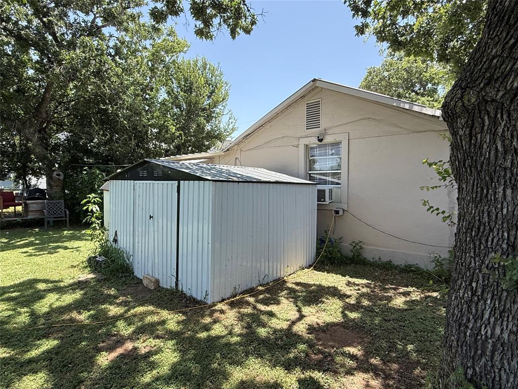 2803 Avenue C Property Photo 23