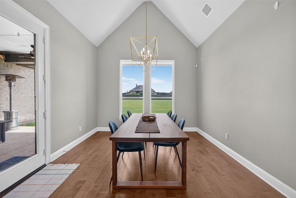 610 Cimarron Meadows Drive Property Photo 18