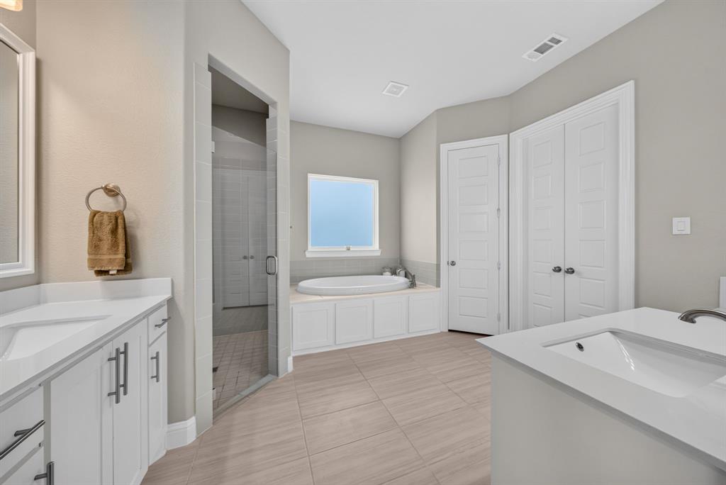 610 Cimarron Meadows Drive Property Photo 21