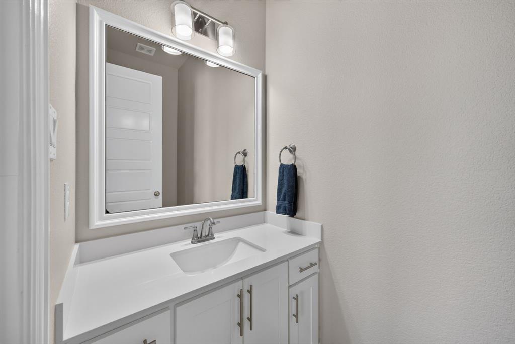 610 Cimarron Meadows Drive Property Photo 28