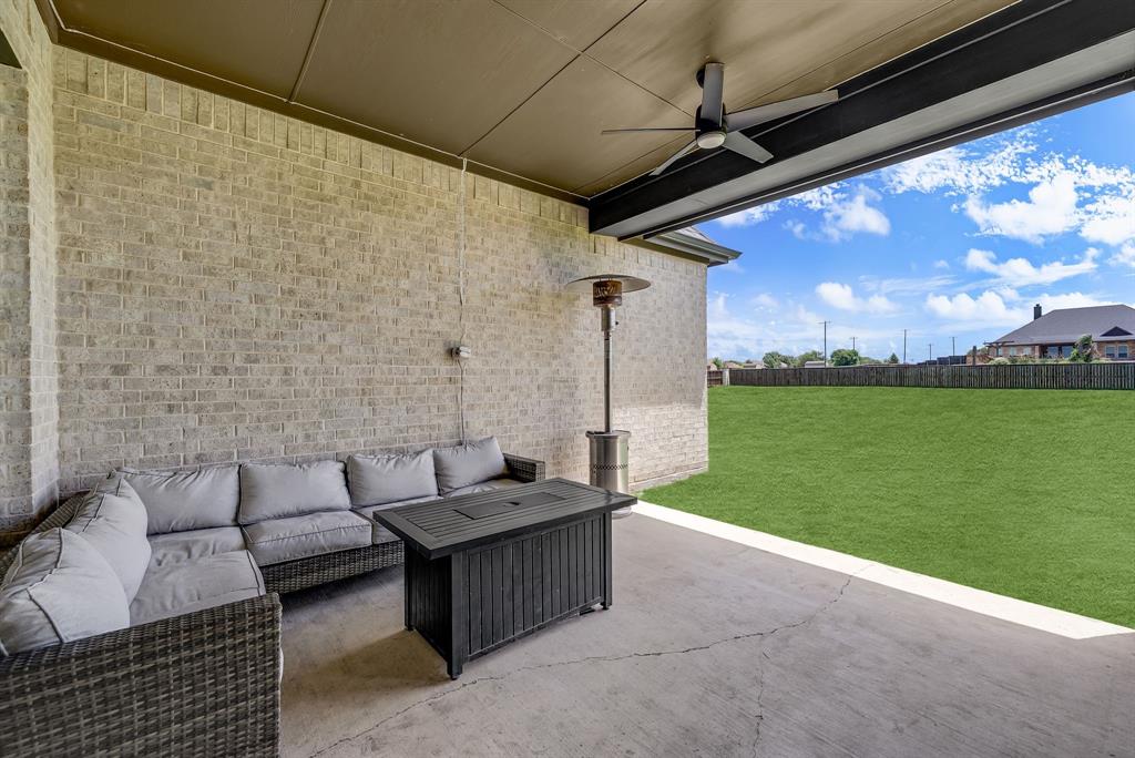 610 Cimarron Meadows Drive Property Photo 31