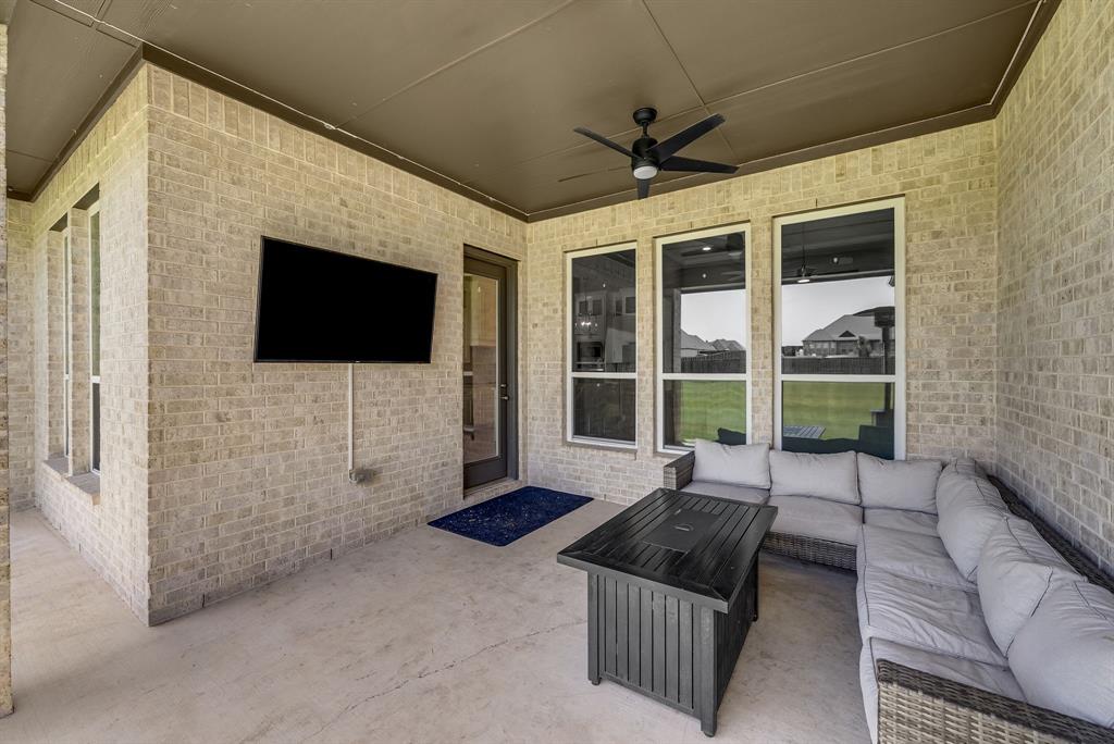 610 Cimarron Meadows Drive Property Photo 32