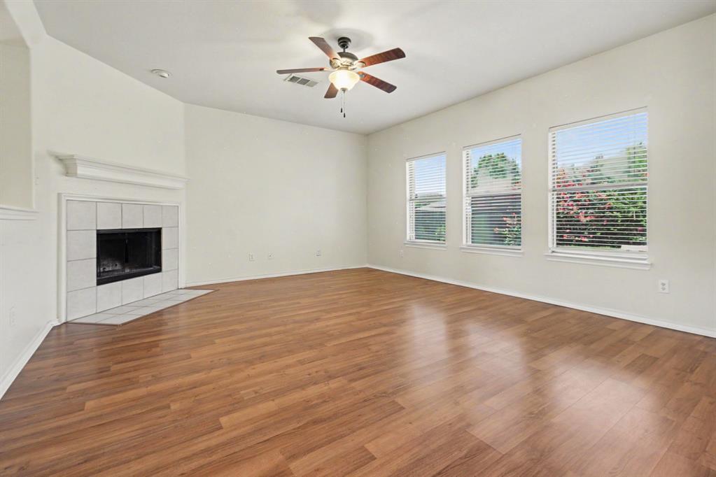 3425 Hermalinda Drive Property Photo 5
