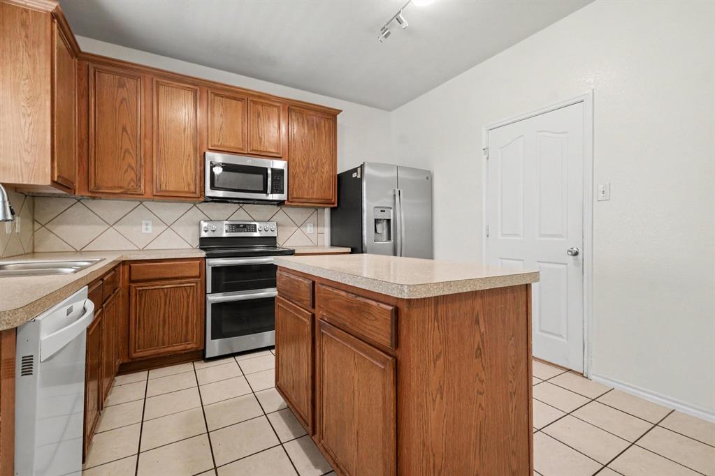 3425 Hermalinda Drive Property Photo 12