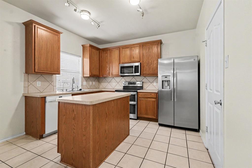 3425 Hermalinda Drive Property Photo 13