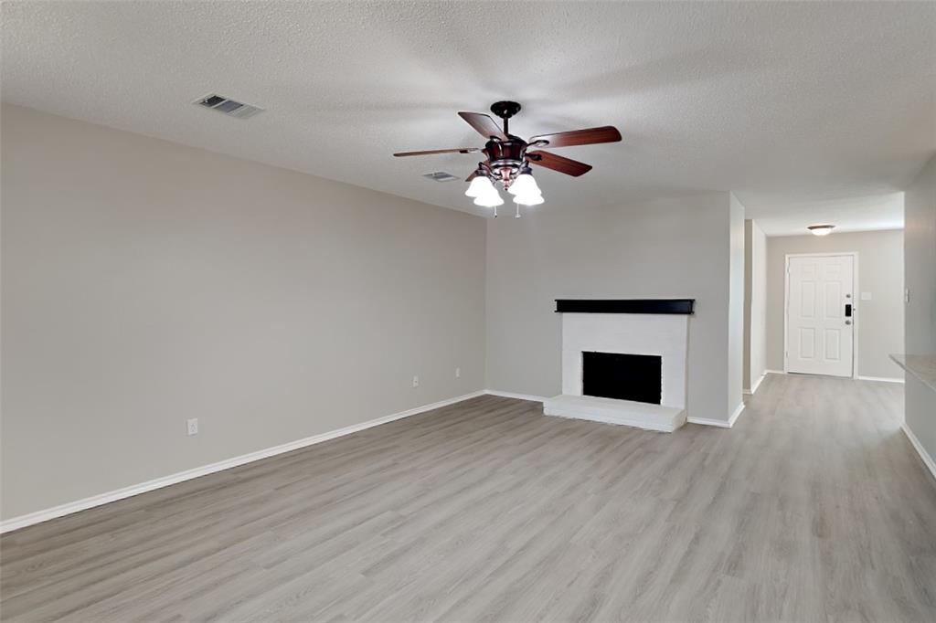 1305 Highcrest Drive Property Photo 2