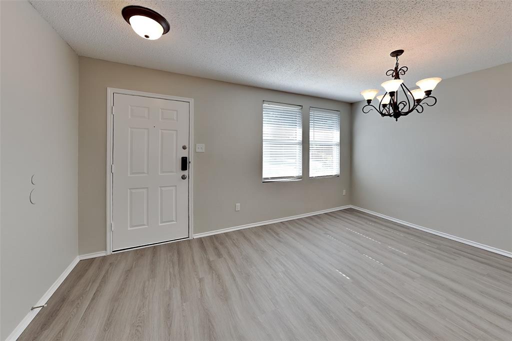 1305 Highcrest Drive Property Photo 7