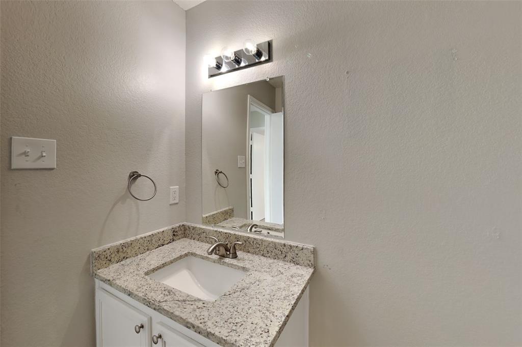 1305 Highcrest Drive Property Photo 18