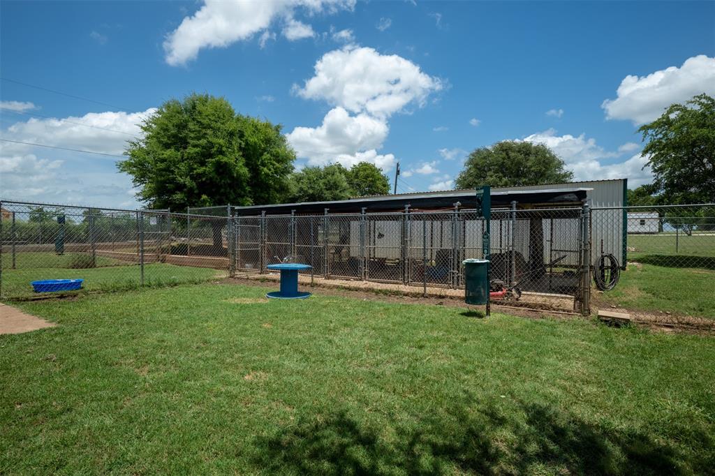 5327 Old Lorena Road Property Photo 15