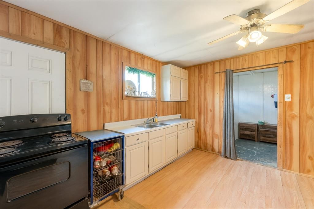 5327 Old Lorena Road Property Photo 20