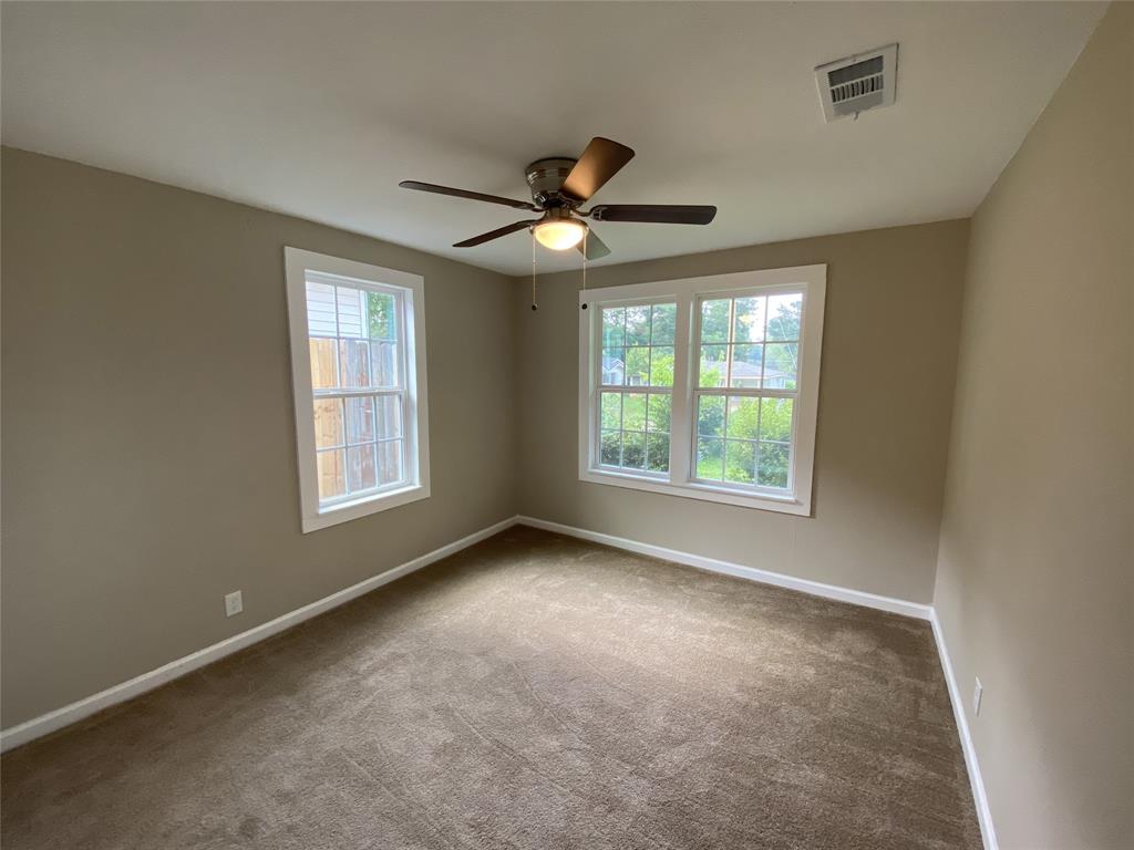3658 Bellaire Avenue Property Photo 13