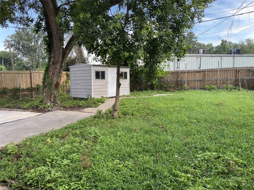 3658 Bellaire Avenue Property Photo 23