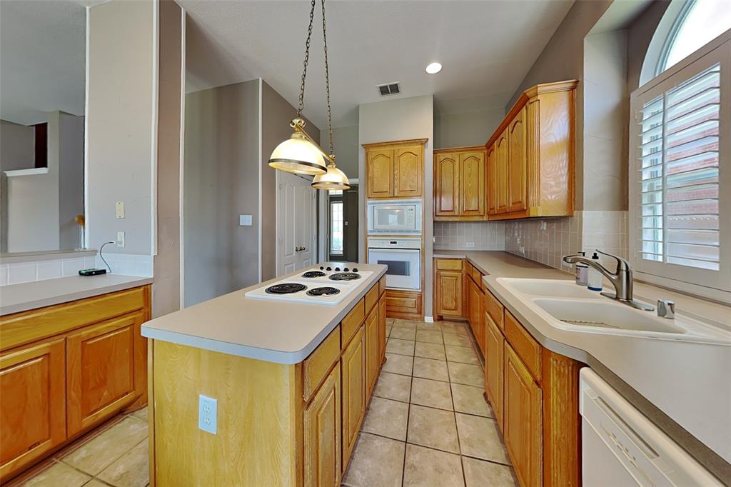 3910 Compton Drive Property Photo 4