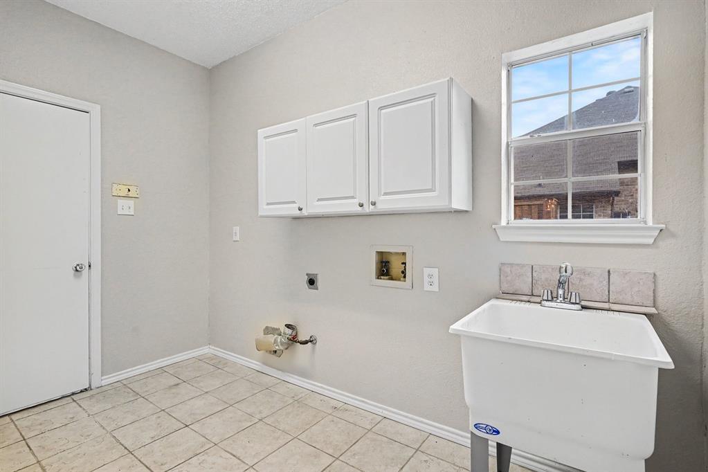 8017 Arlie Lane Property Photo 33