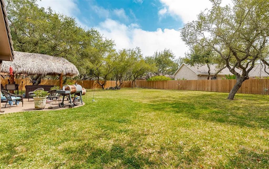 3111 Traylor Boulevard Property Photo 5