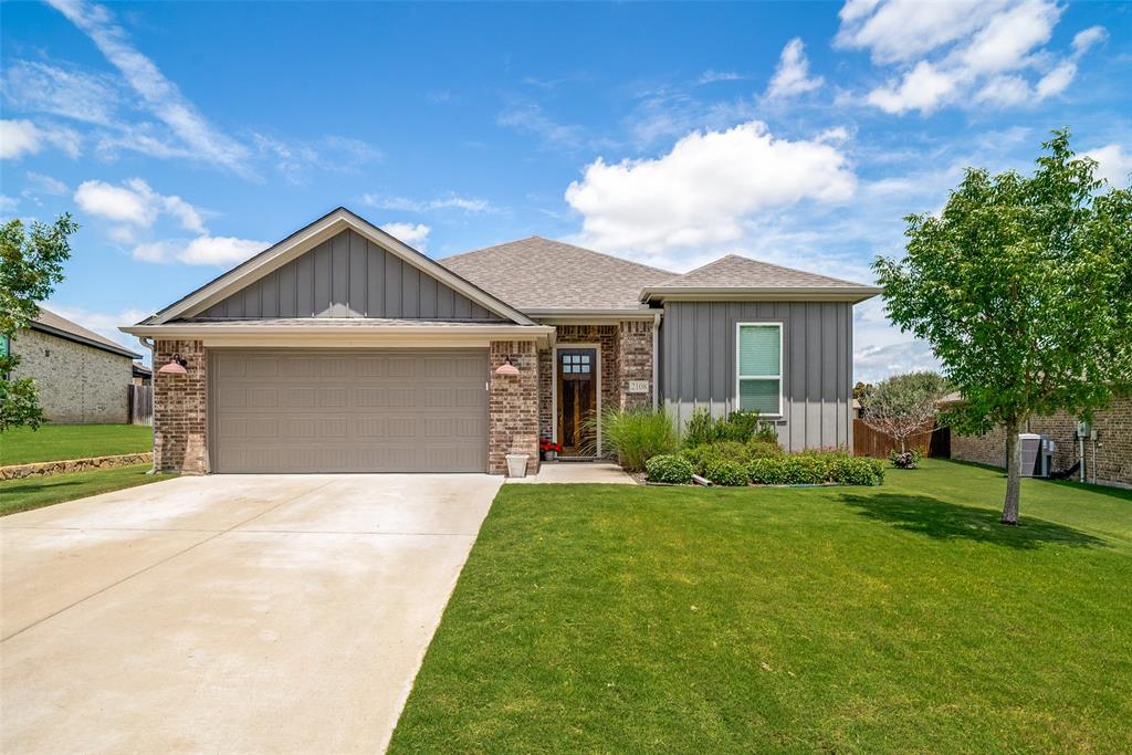2108 Hill Crest Court Property Photo 1