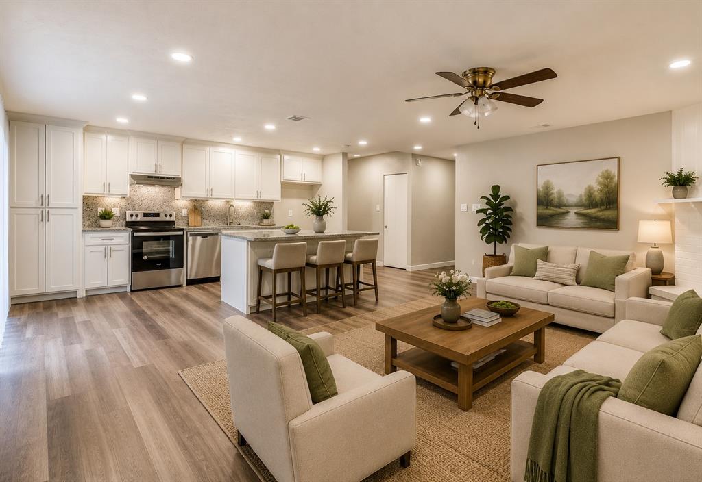 7813 Evening Star Property Photo 4