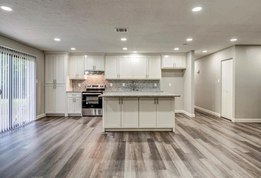 7813 Evening Star Property Photo 5