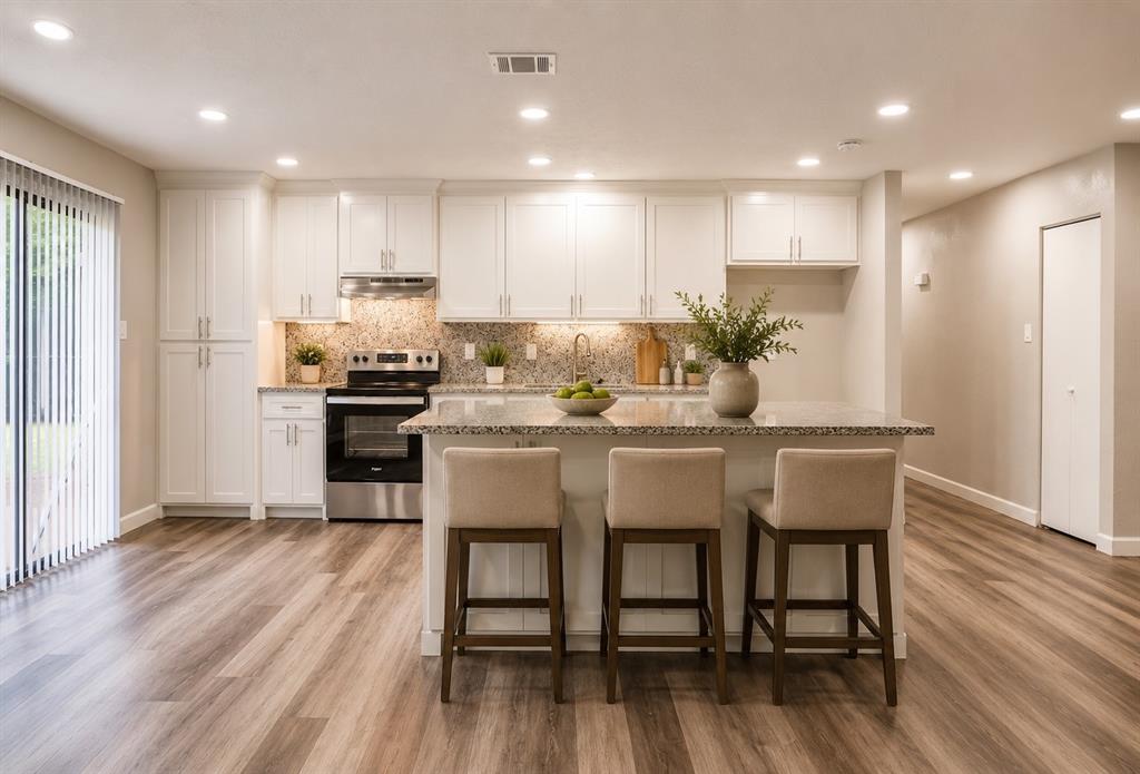 7813 Evening Star Property Photo 6