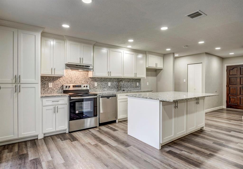 7813 Evening Star Property Photo 8