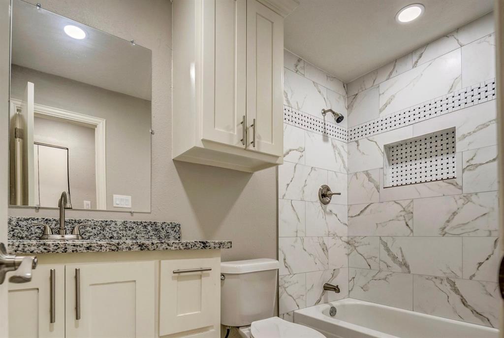 7813 Evening Star Property Photo 17