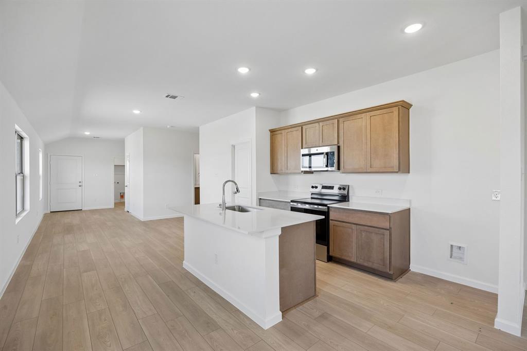 831 Hillcrest Bouvelard Property Photo 7